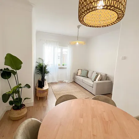Apartment Lovely In The With Terrace *